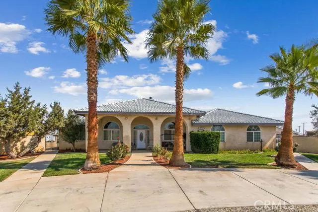7725 Foley Road, Oak Hills, California 92344