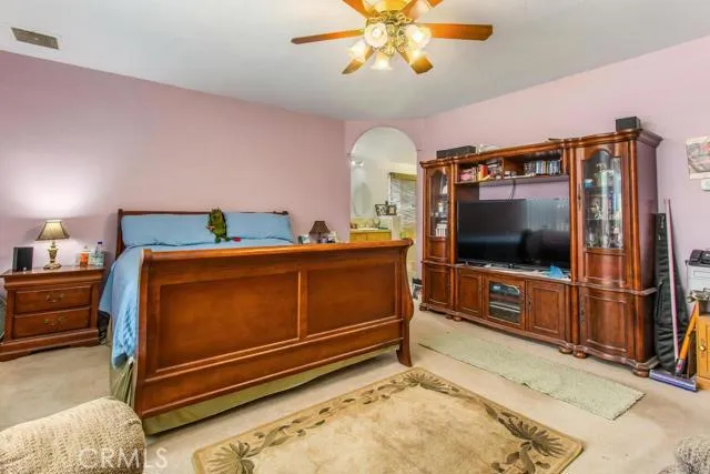 7725 Foley Road, Oak Hills, California 92344