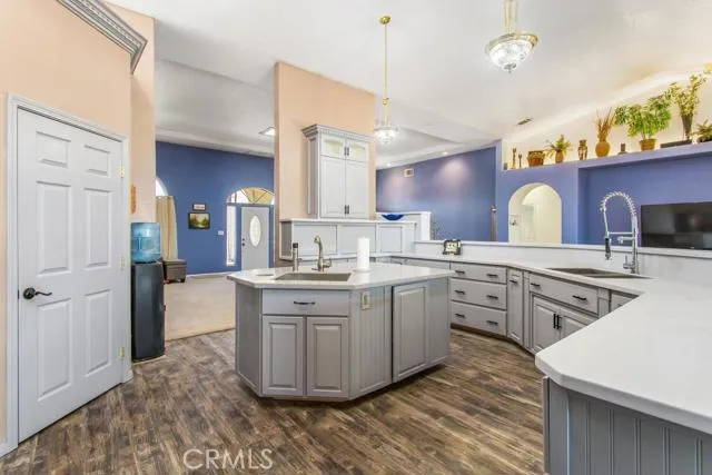 7725 Foley Road, Oak Hills, California 92344