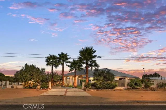 7725 Foley Road, Oak Hills, California 92344