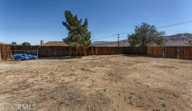 21168 Tussing Ranch Road, Apple Valley, California 92308