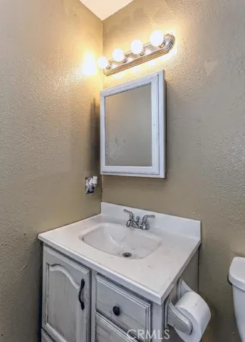 21168 Tussing Ranch Road, Apple Valley, California 92308