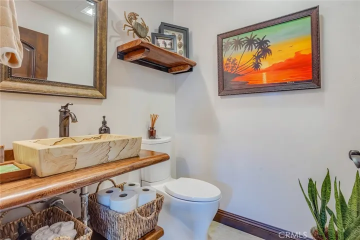 821 Hibiscus Court, Corona Del Mar, California 92625