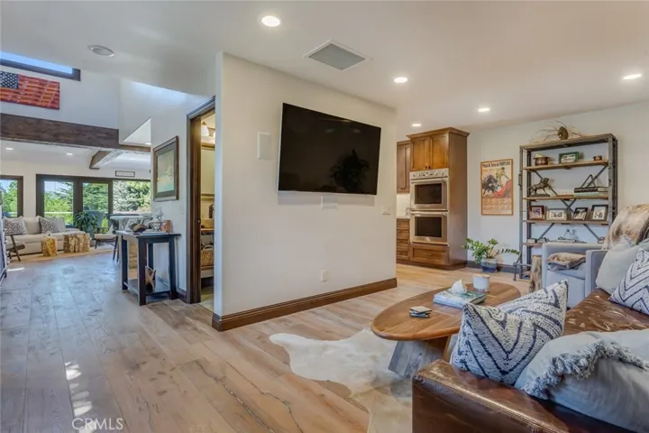 821 Hibiscus Court, Corona Del Mar, California 92625