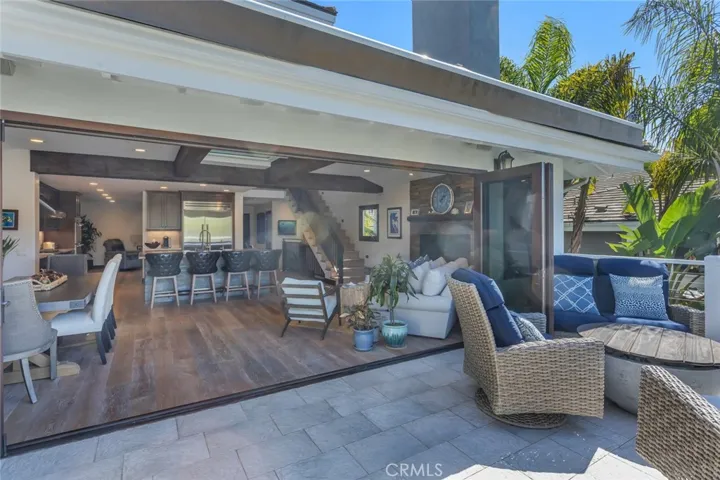821 Hibiscus Court, Corona Del Mar, California 92625