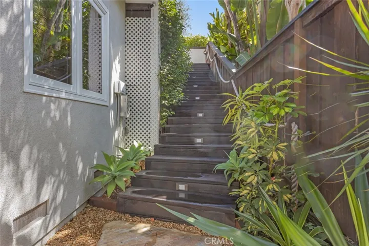 821 Hibiscus Court, Corona Del Mar, California 92625