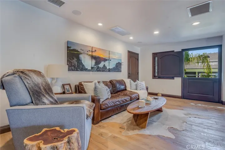 821 Hibiscus Court, Corona Del Mar, California 92625