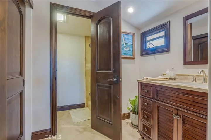 821 Hibiscus Court, Corona Del Mar, California 92625