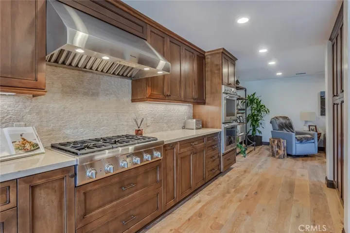 821 Hibiscus Court, Corona Del Mar, California 92625