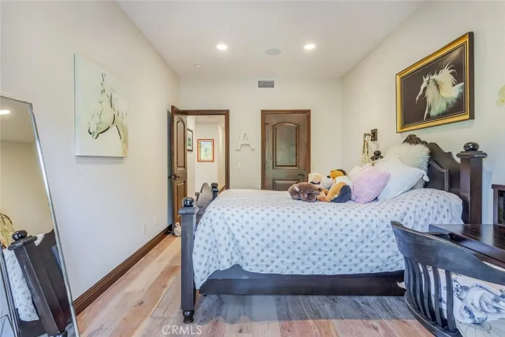 821 Hibiscus Court, Corona Del Mar, California 92625