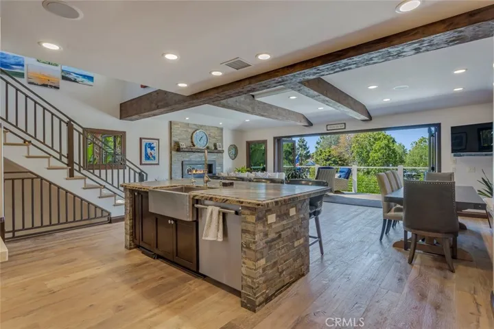 821 Hibiscus Court, Corona Del Mar, California 92625