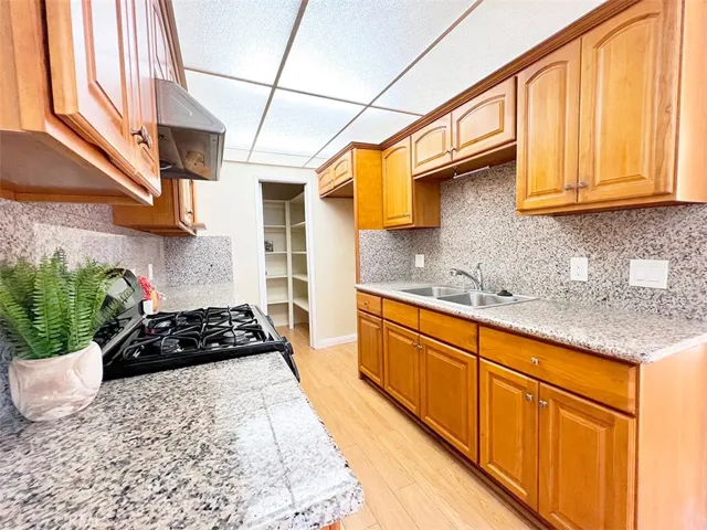 3750 Stocker Street 210, Los Angeles, California 90008