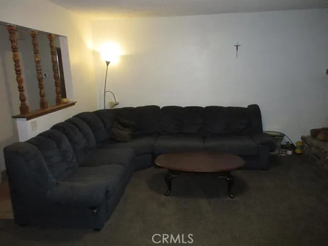10466 6th Avenue, Hesperia, California 92345
