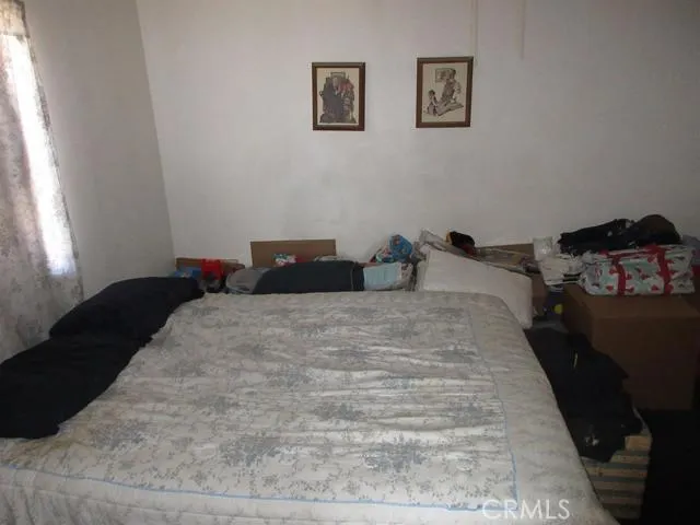10466 6th Avenue, Hesperia, California 92345