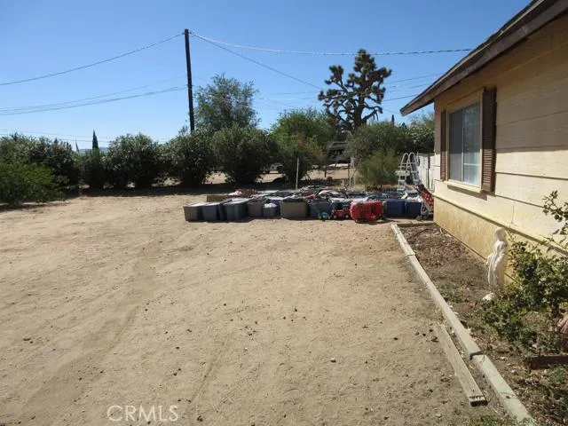 10466 6th Avenue, Hesperia, California 92345