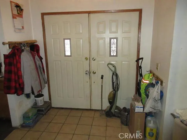 10466 6th Avenue, Hesperia, California 92345