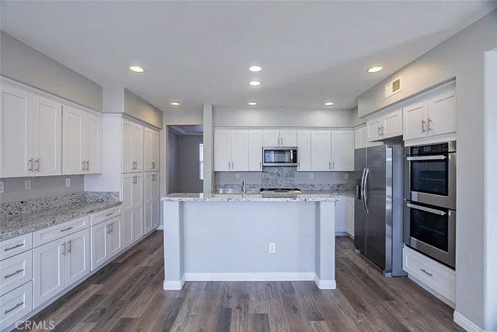 496 Sparrow Lane, San Jacinto, California 92582