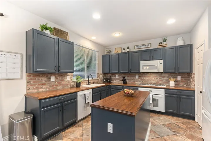 39154 Memory Drive, Murrieta, California 92563