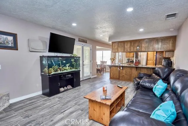 7664 Peach Avenue, Hesperia, California 92345
