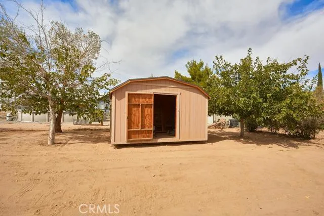 7664 Peach Avenue, Hesperia, California 92345