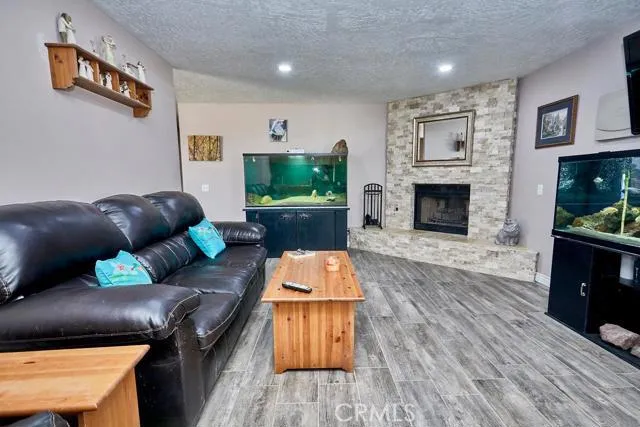 7664 Peach Avenue, Hesperia, California 92345
