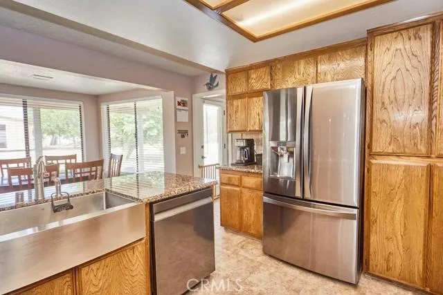 7664 Peach Avenue, Hesperia, California 92345
