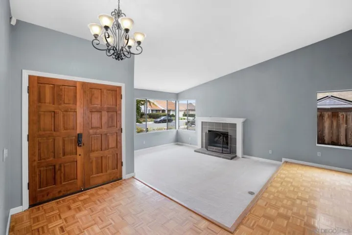 7696 Canyon Point Ln, San Diego, California 92126