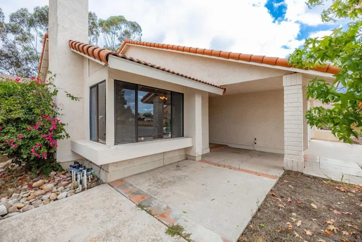 7696 Canyon Point Ln, San Diego, California 92126