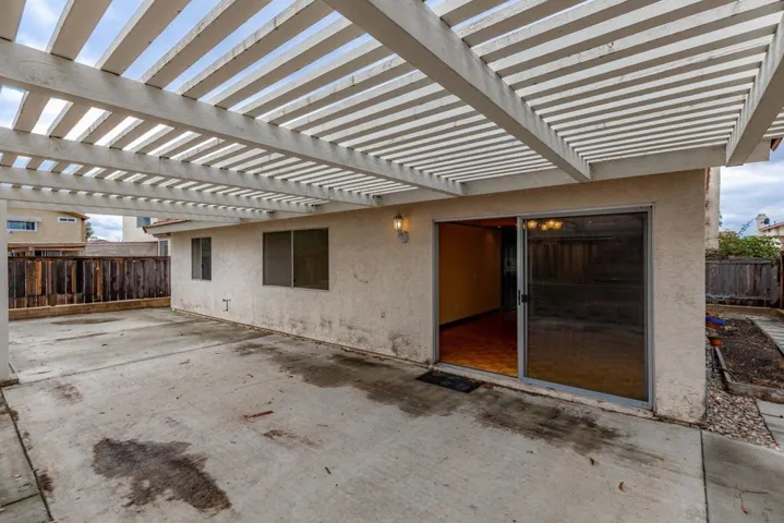 7696 Canyon Point Ln, San Diego, California 92126