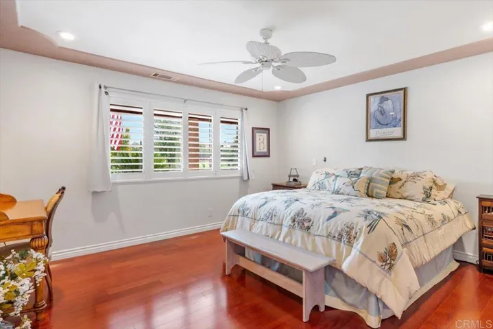 10700 Meadow Glen Way East, Escondido, California 92026