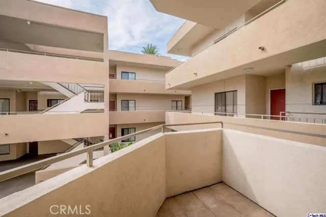 500 E Lexington Drive 213, Glendale, California 91206