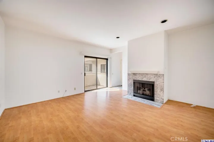 500 E Lexington Drive 213, Glendale, California 91206
