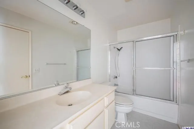 500 E Lexington Drive 213, Glendale, California 91206