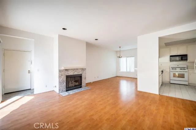 500 E Lexington Drive 213, Glendale, California 91206