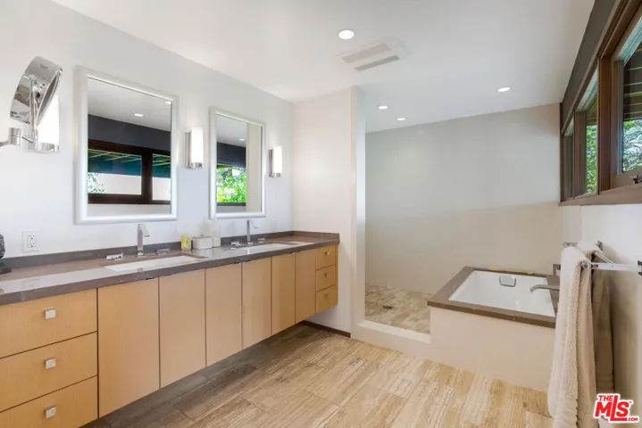 1585 Pleasant Way, Pasadena, California 91105