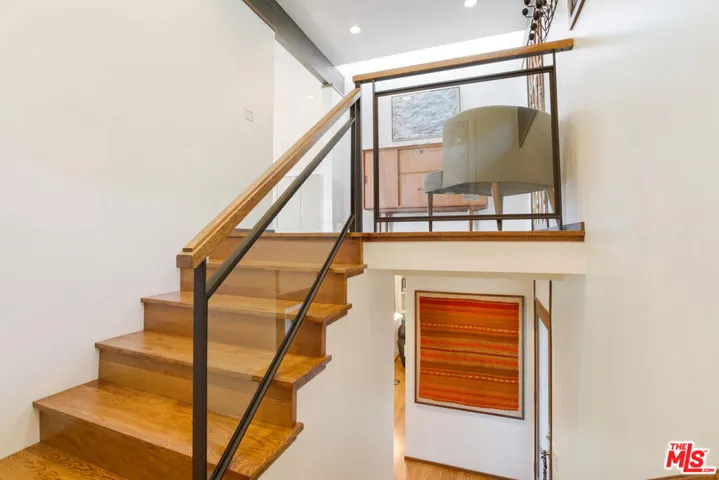 1585 Pleasant Way, Pasadena, California 91105