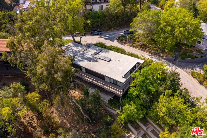 1585 Pleasant Way, Pasadena, California 91105