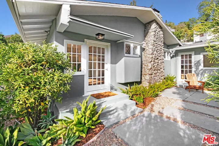 2246 Glendale Boulevard, Los Angeles, California 90039