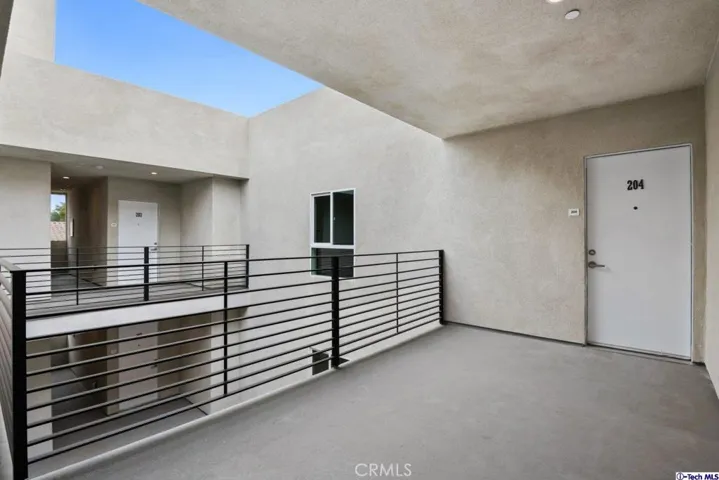 7064 Greeley Street 103, Tujunga, California 91042