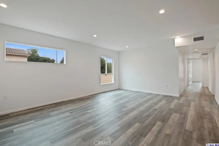 7064 Greeley Street 103, Tujunga, California 91042