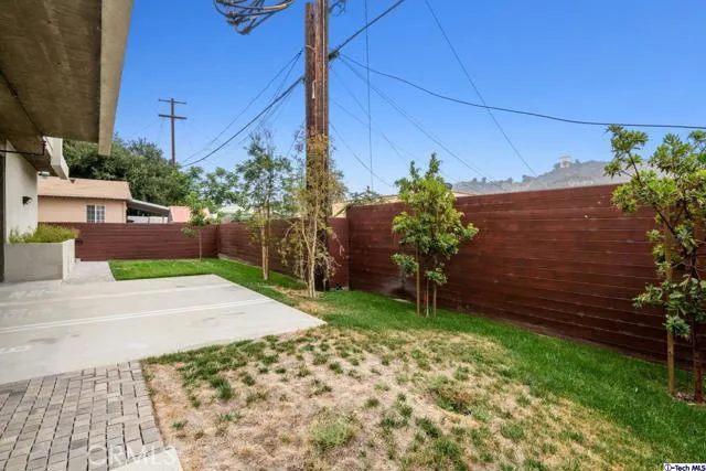 7064 Greeley Street 103, Tujunga, California 91042