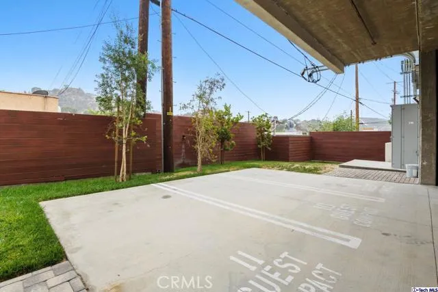 7064 Greeley Street 103, Tujunga, California 91042
