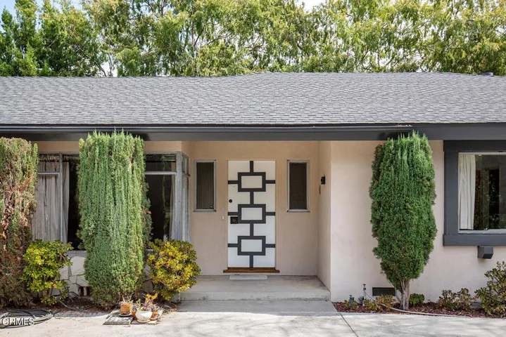 810 Woodward Boulevard