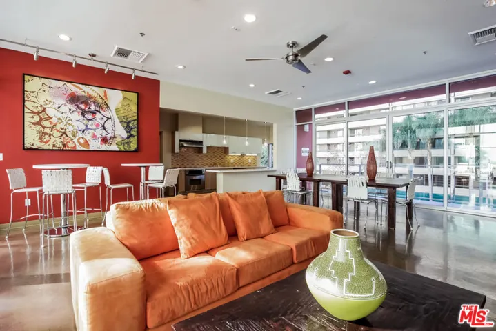 645 W 9th Street 637, Los Angeles, California 90015