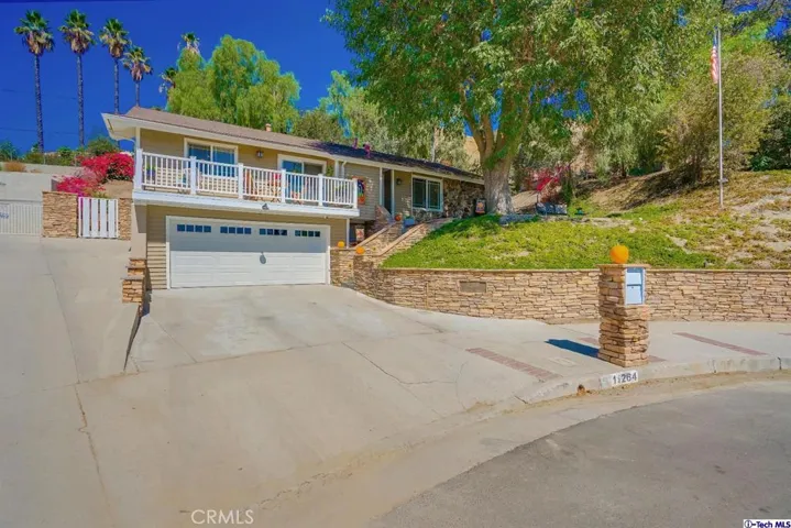 11264 Ranetto Place, Lakeview Terrace, California 91342