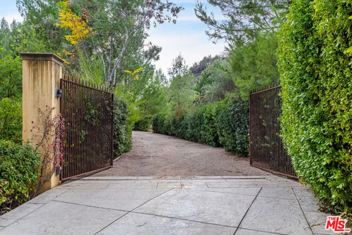 64 Beverly Park, Beverly Hills, California 90210