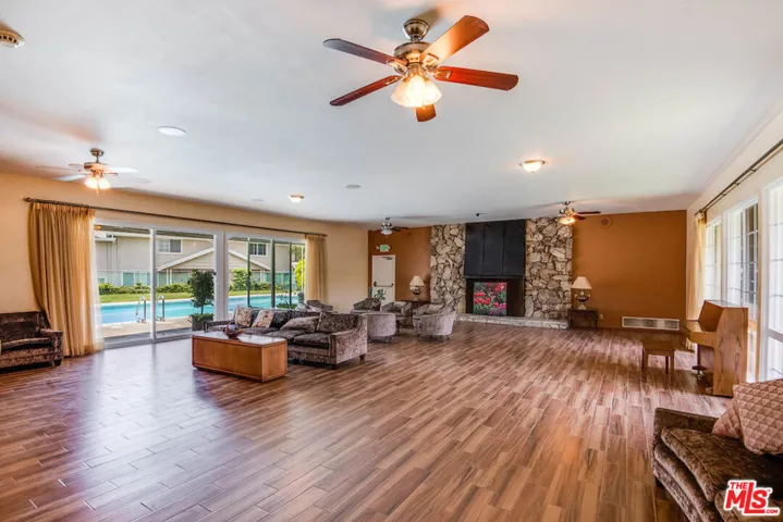 3500 W Manchester Boulevard 261, Inglewood, California 90305