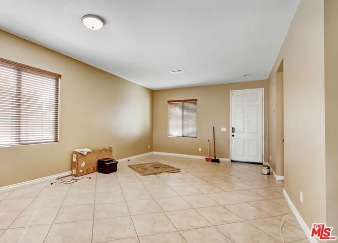 1763 E Ivesbrook Street, Lancaster, California 93535