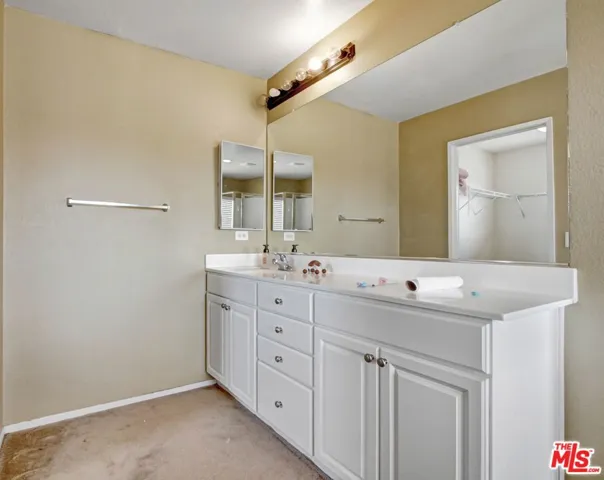 1763 E Ivesbrook Street, Lancaster, California 93535