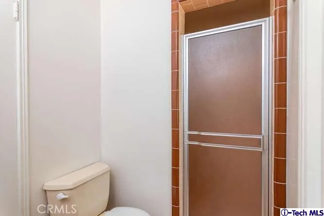 1648 W Kenneth Road, Glendale, California 91201